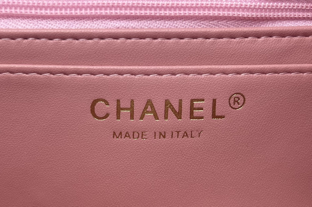 Ch**el Classic Flap Bag 20x12x6cm