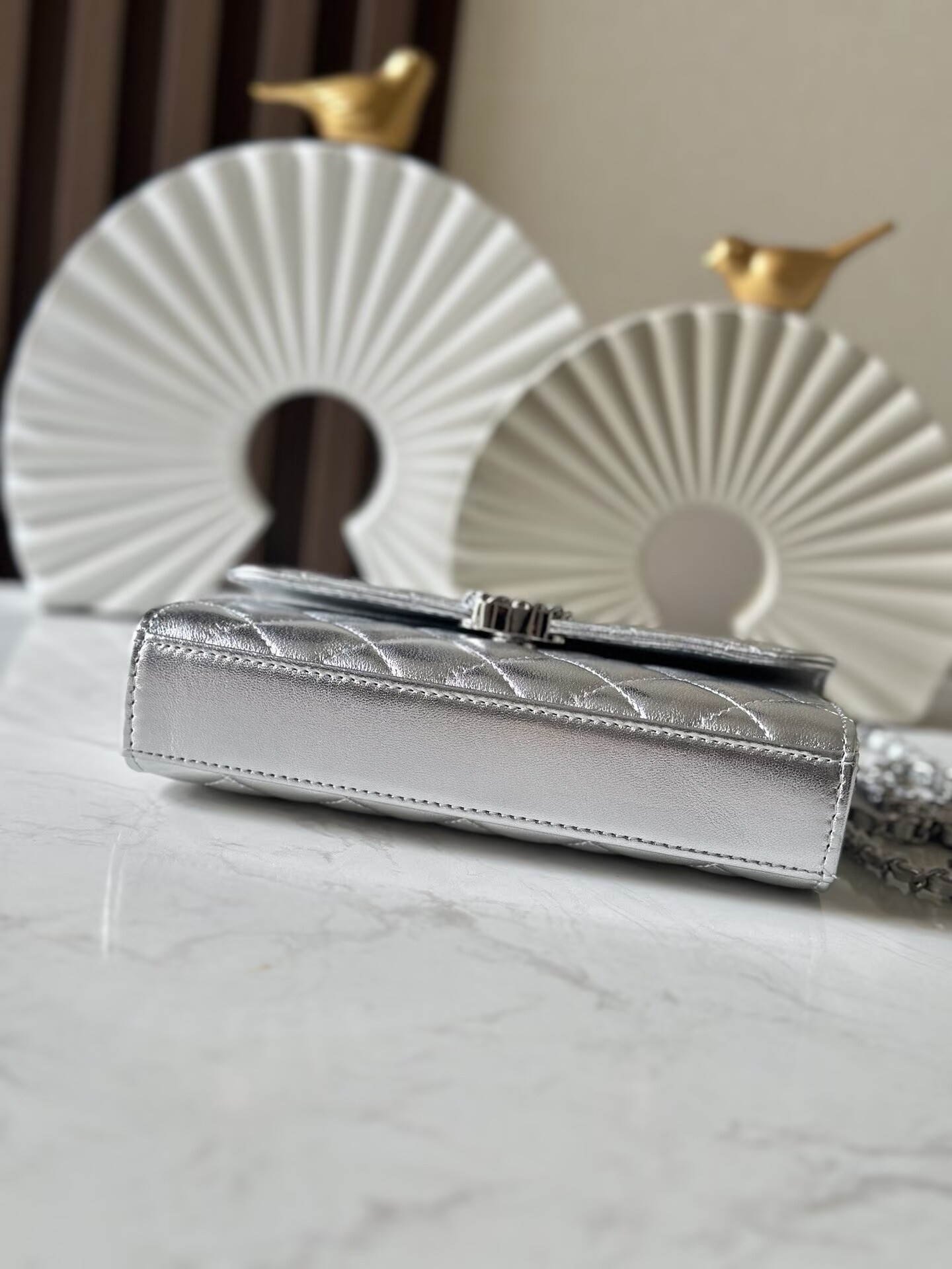 Ch**el Kelly 23P 19x10x4.5cm