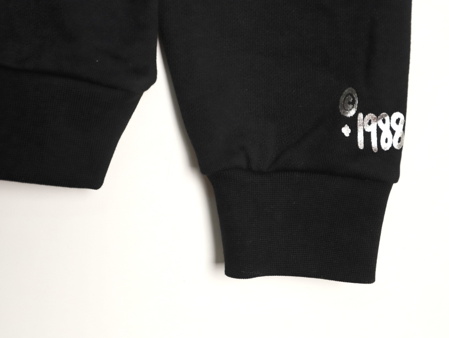 Ch*0me He**ts Hoodies