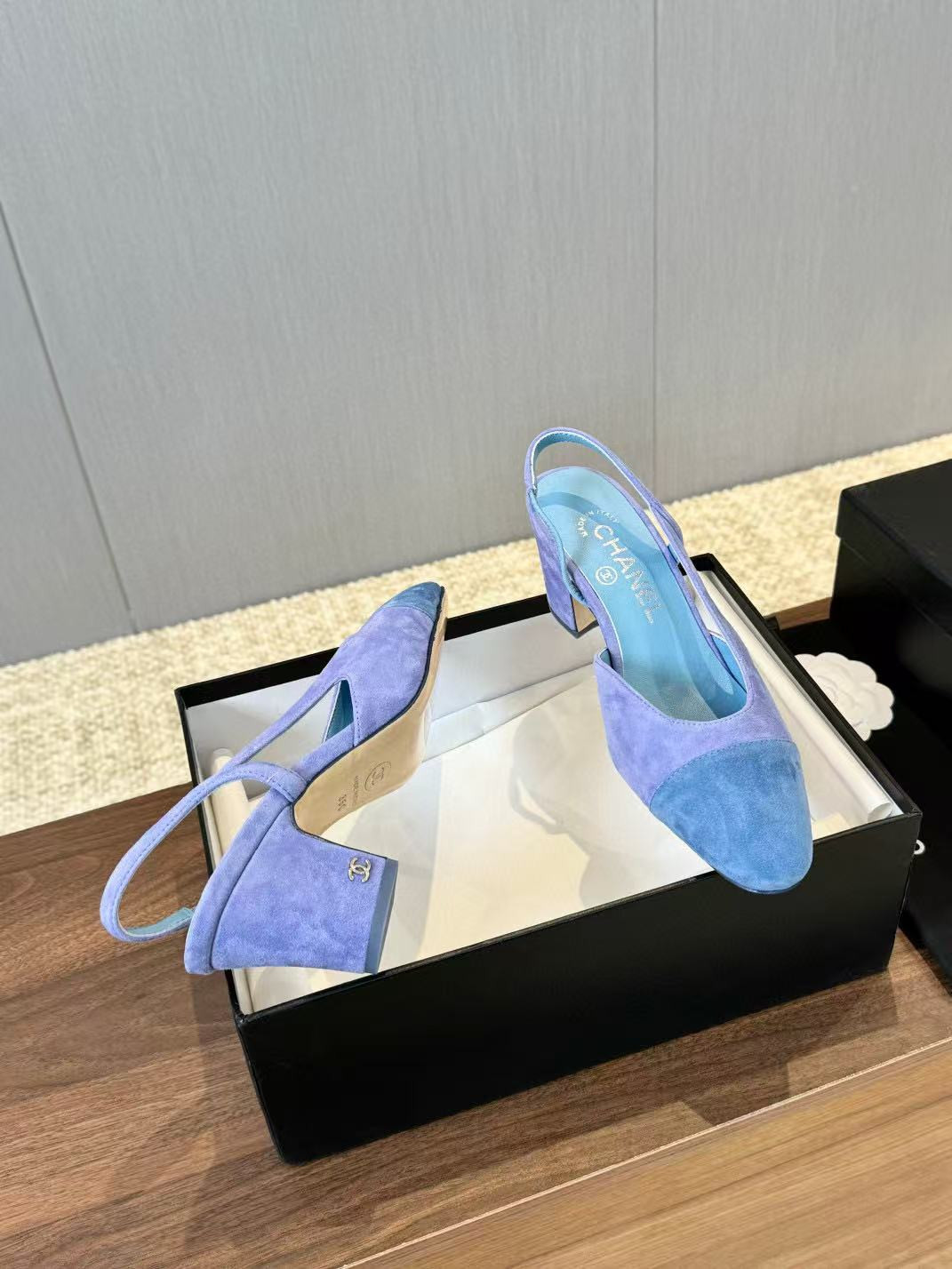 UA Ch**el SLINGBACKS