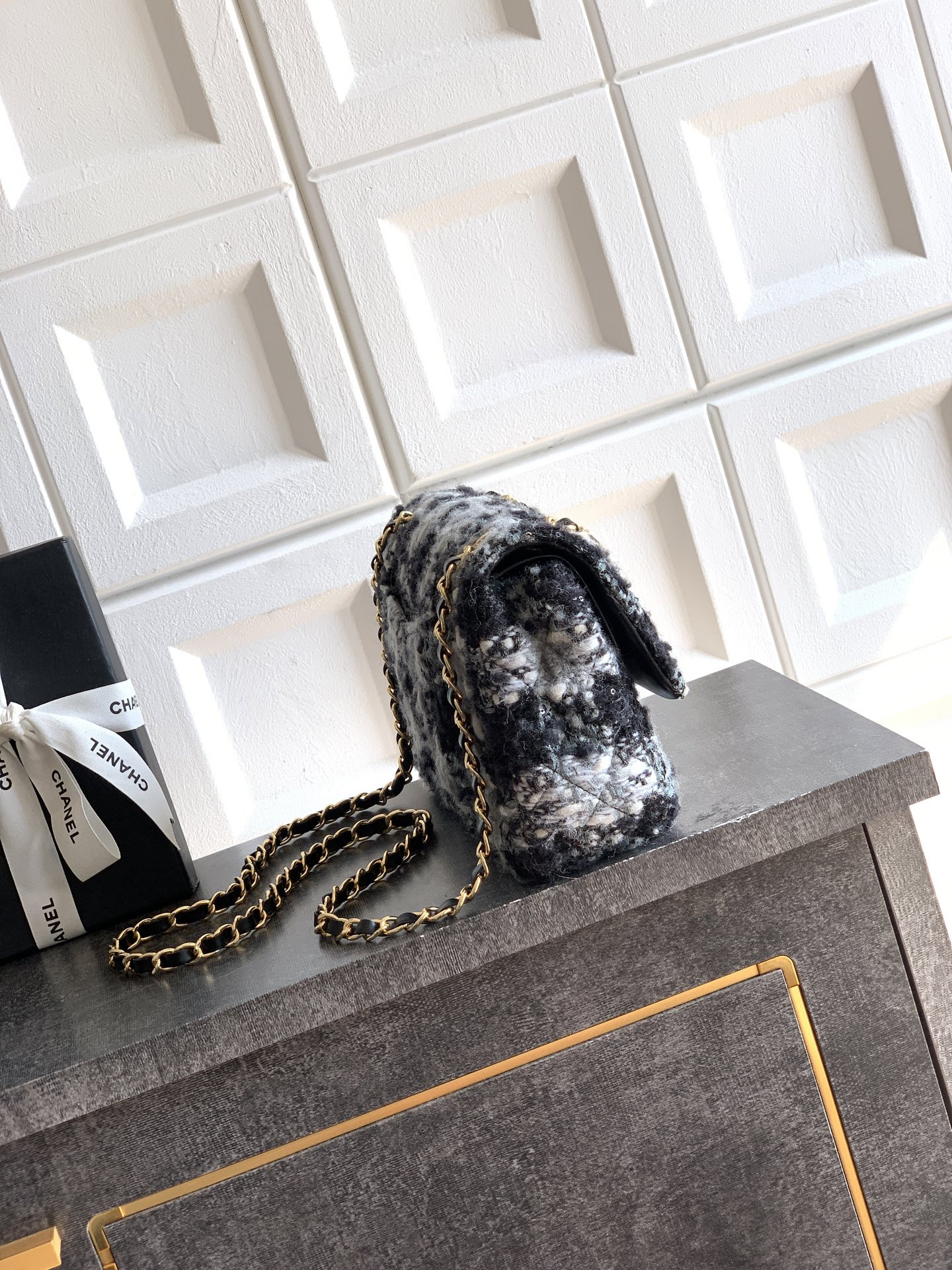 Chanel Flap Bag 25x15x6.5cm