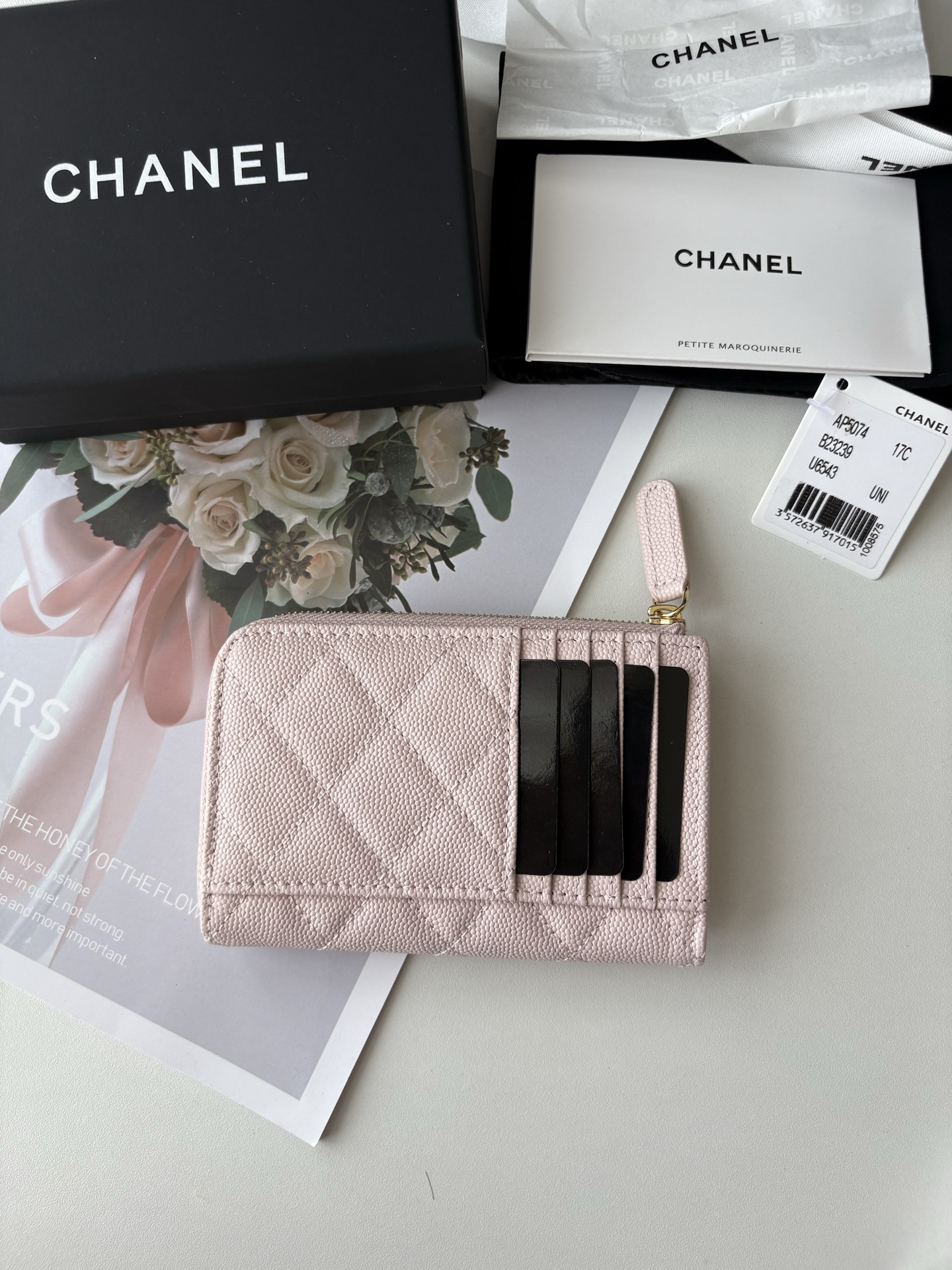 Ch**el Classic Zippered Card Holder AS5074 13x9x2cm