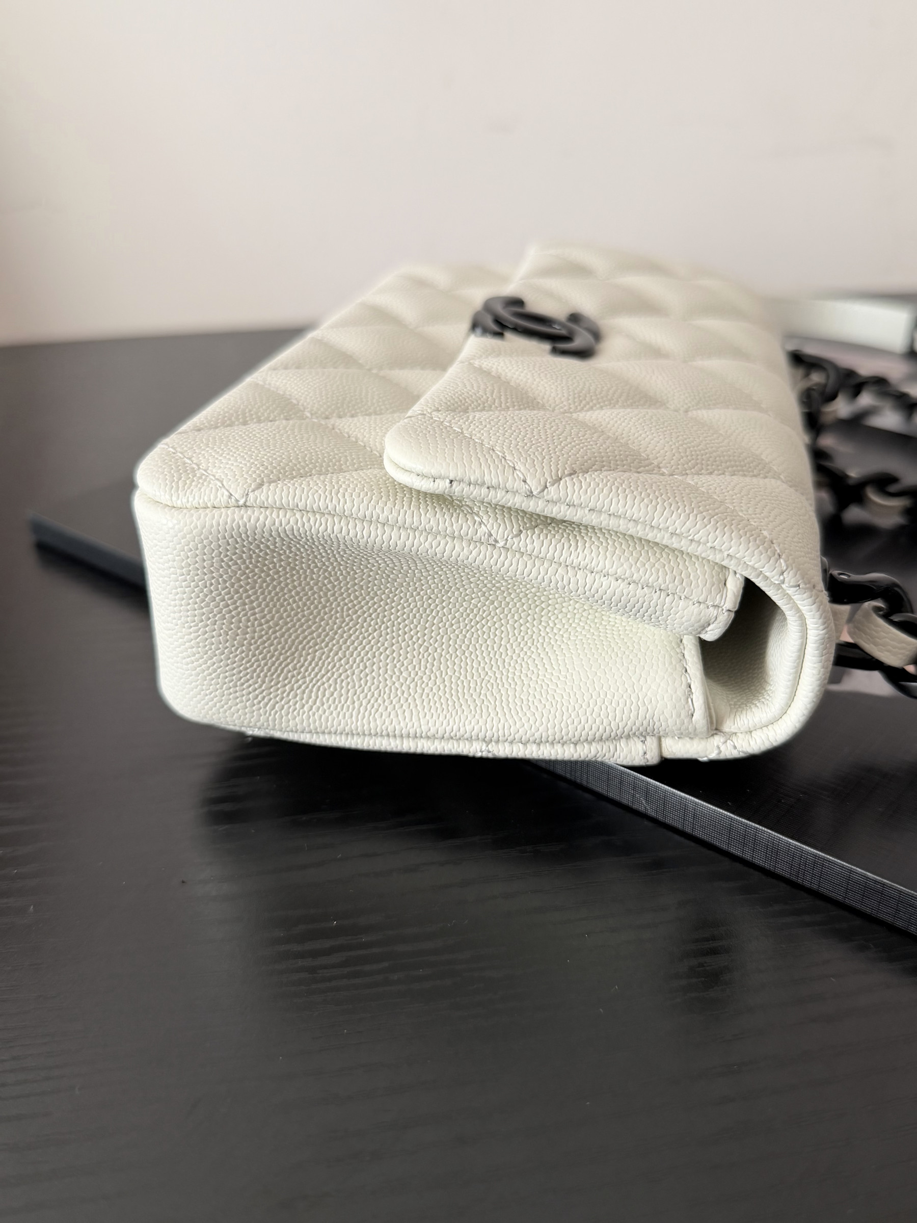 Ch**el flap bag as2302 20x12.5x6cm