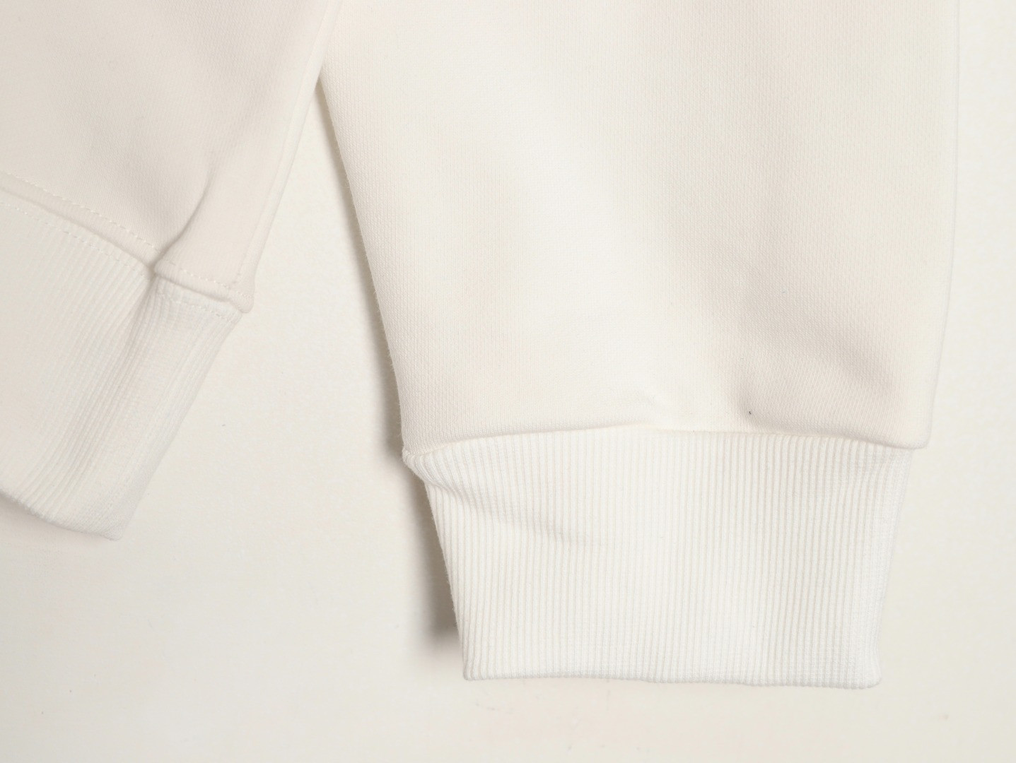 L0vis Vvtt0n LV 25FW Hoodies