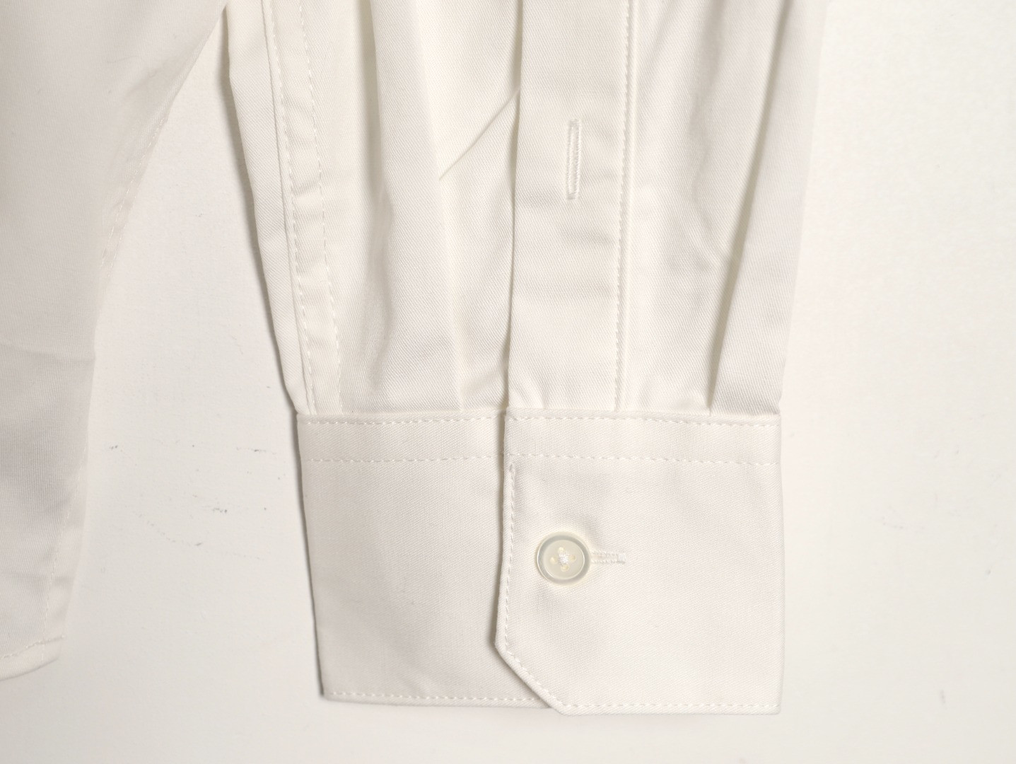 L0ew* Anagram Long-sleeved Shirts