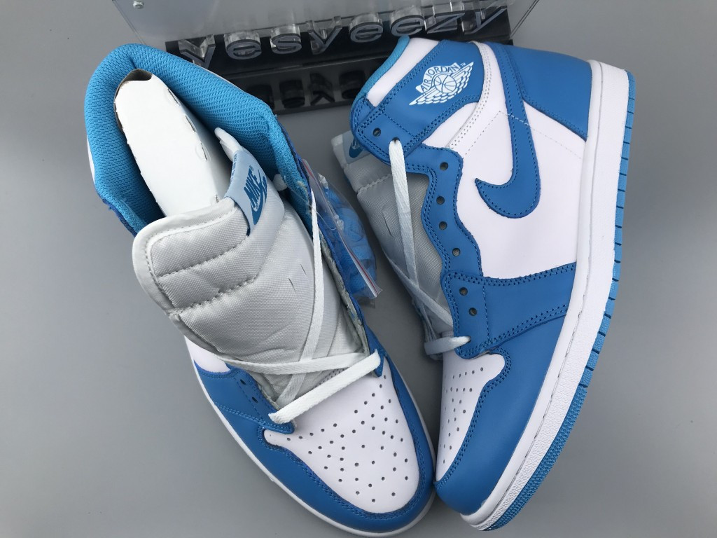 UA AIR JORDAN 1 RETRO HIGH OG "UNC"