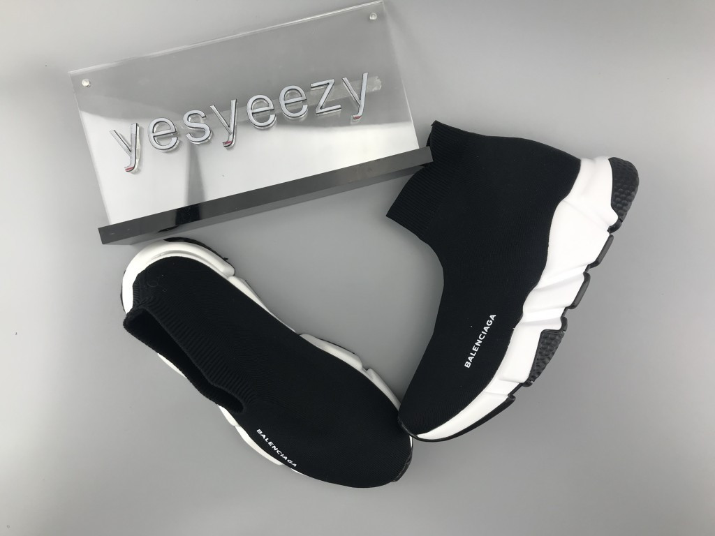 UA SPEED TRAINERS BLACK WHITE BLACK