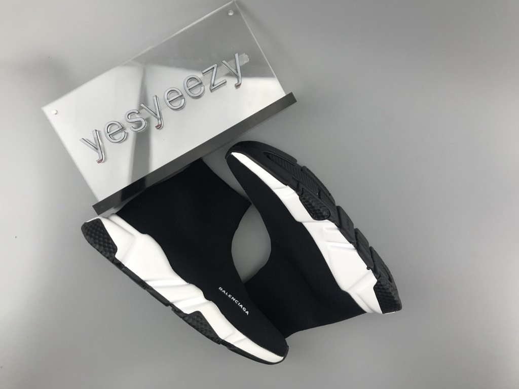 UA SPEED TRAINERS BLACK WHITE BLACK