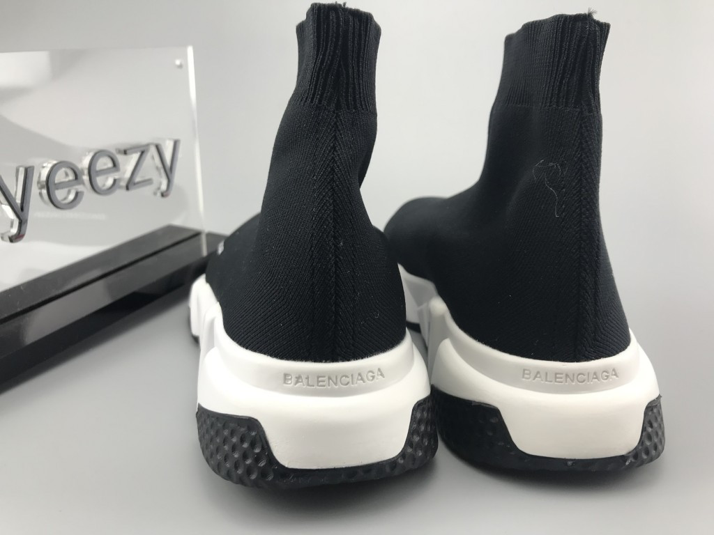 UA SPEED TRAINERS BLACK WHITE BLACK
