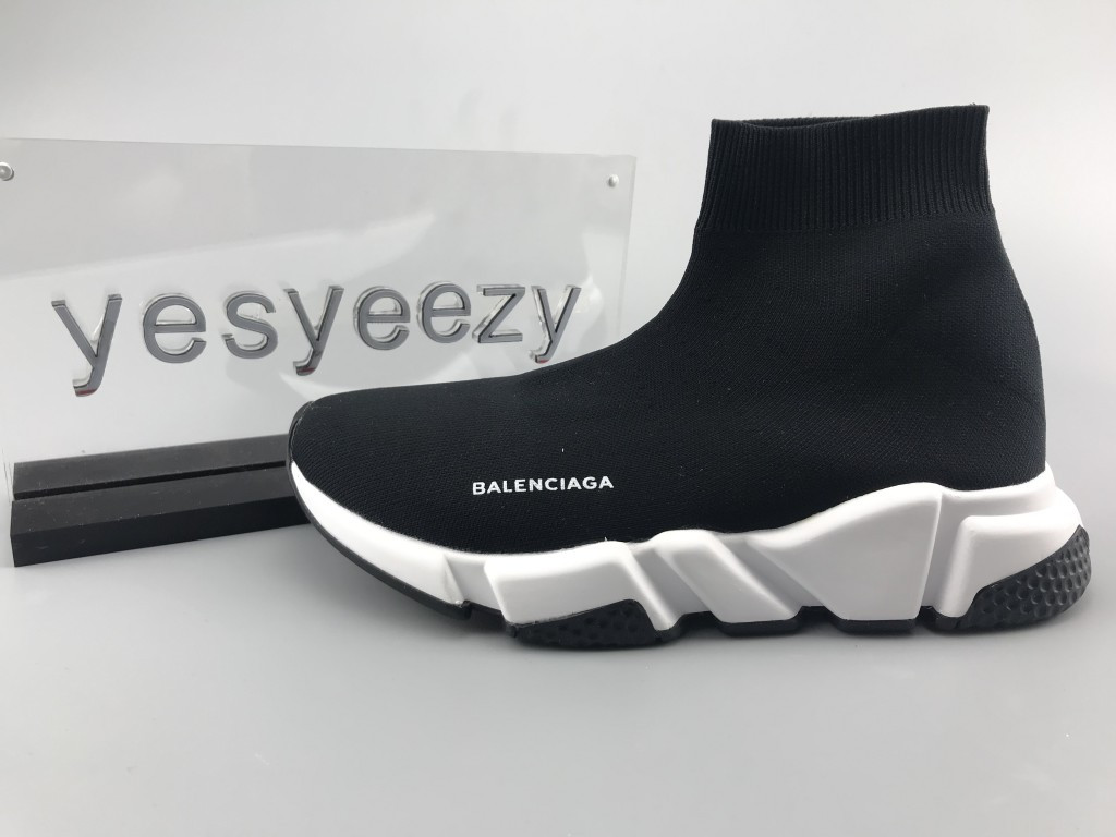 UA SPEED TRAINERS BLACK WHITE BLACK