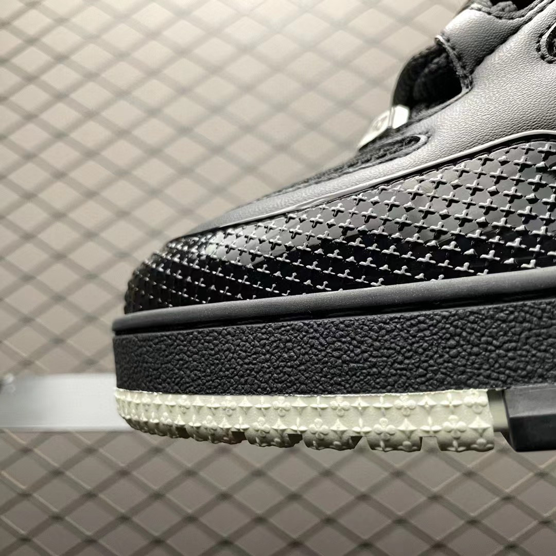 UA L0vis Vvtt0n LV Skate Sneaker Black White