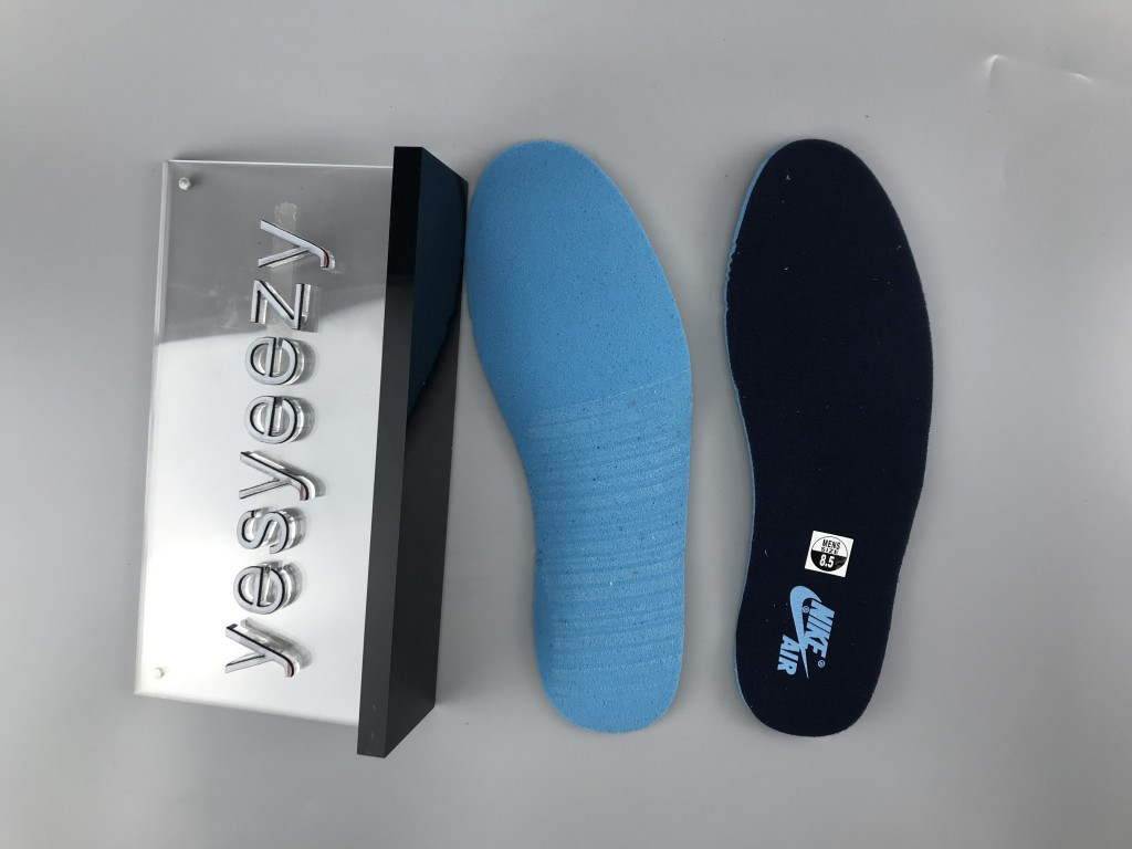 UA WMNS AIR JORDAN 1 RETRO HIGH OG