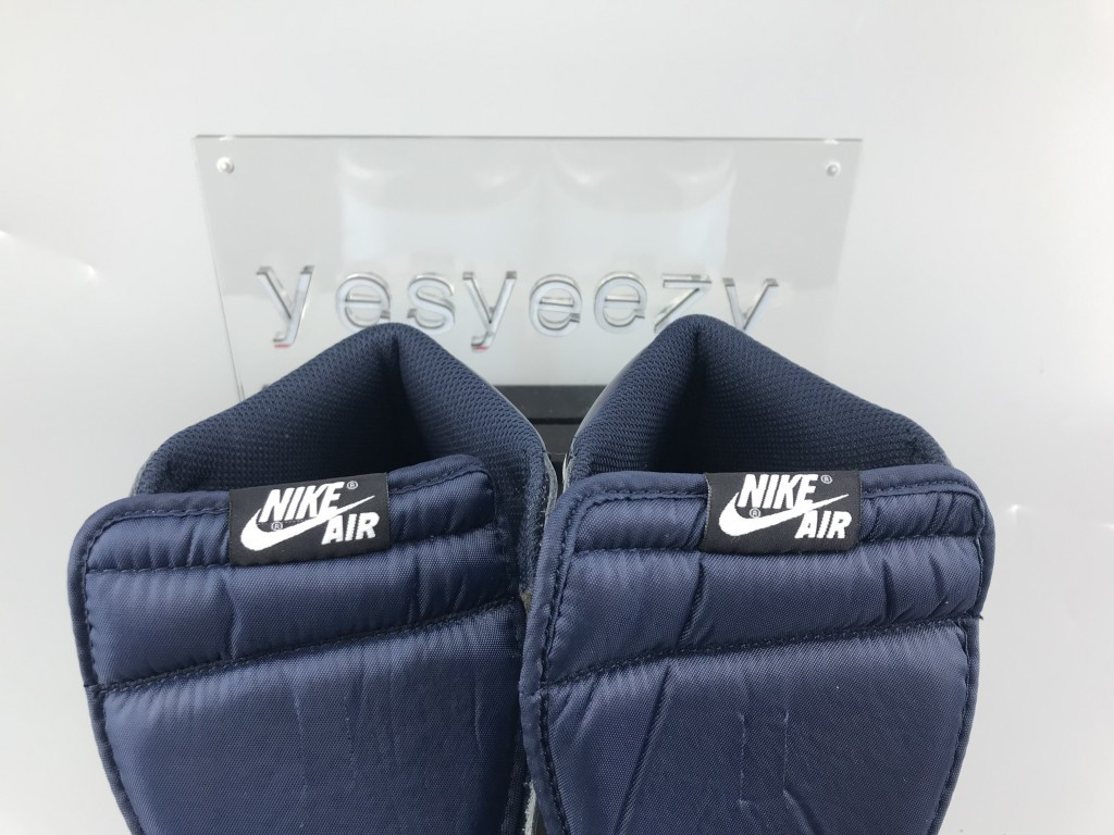 UA WMNS AIR JORDAN 1 RETRO HIGH OG