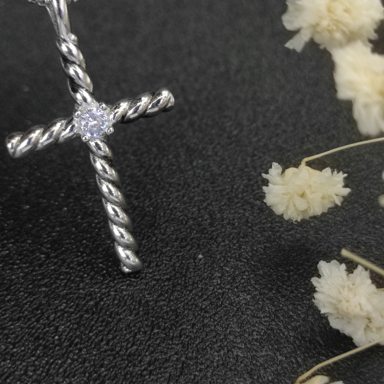 David Yurman Cross Necklace(Chain length 45+5cm delay chain Chain thickness 1.5mm)