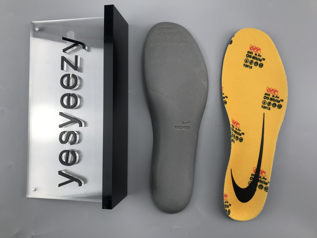 UA NIKE WMNS AIR ZOOM TERRA KIGER 5 / OW "OFF WHITE"