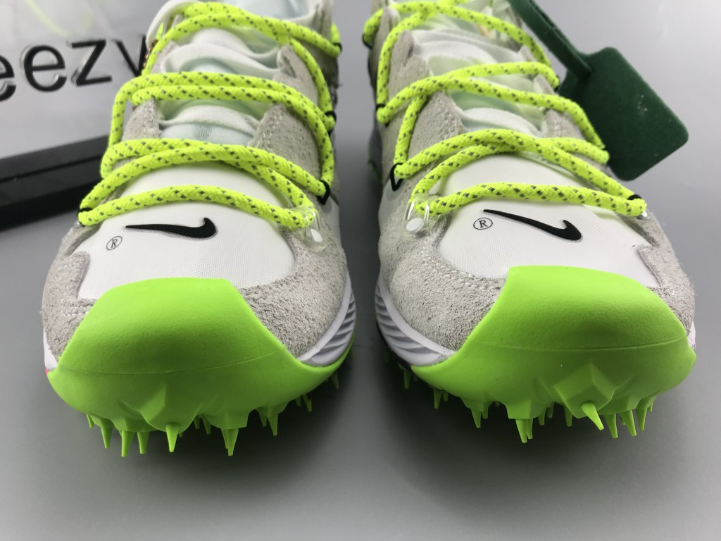 UA NIKE WMNS AIR ZOOM TERRA KIGER 5 / OW "OFF WHITE"