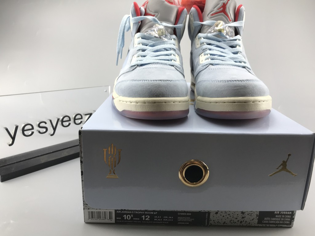 UA AIR JORDAN 5 RETRO "TROPHY ROOM"
