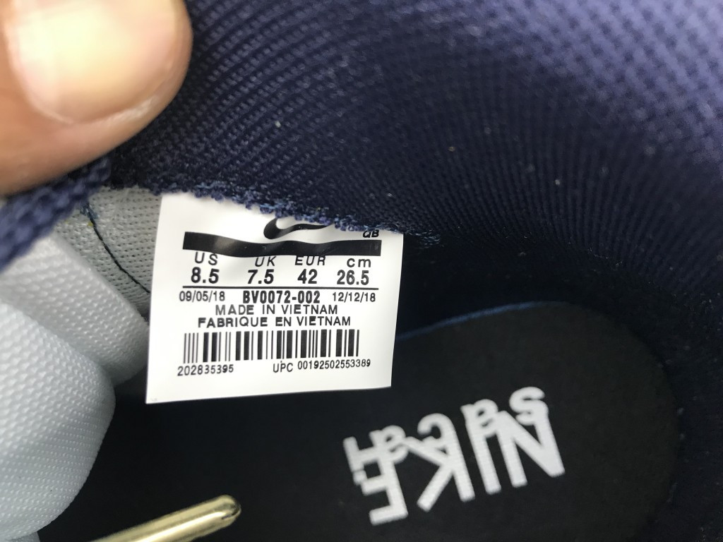 UA NIKE SACAI X BLAZER MID 