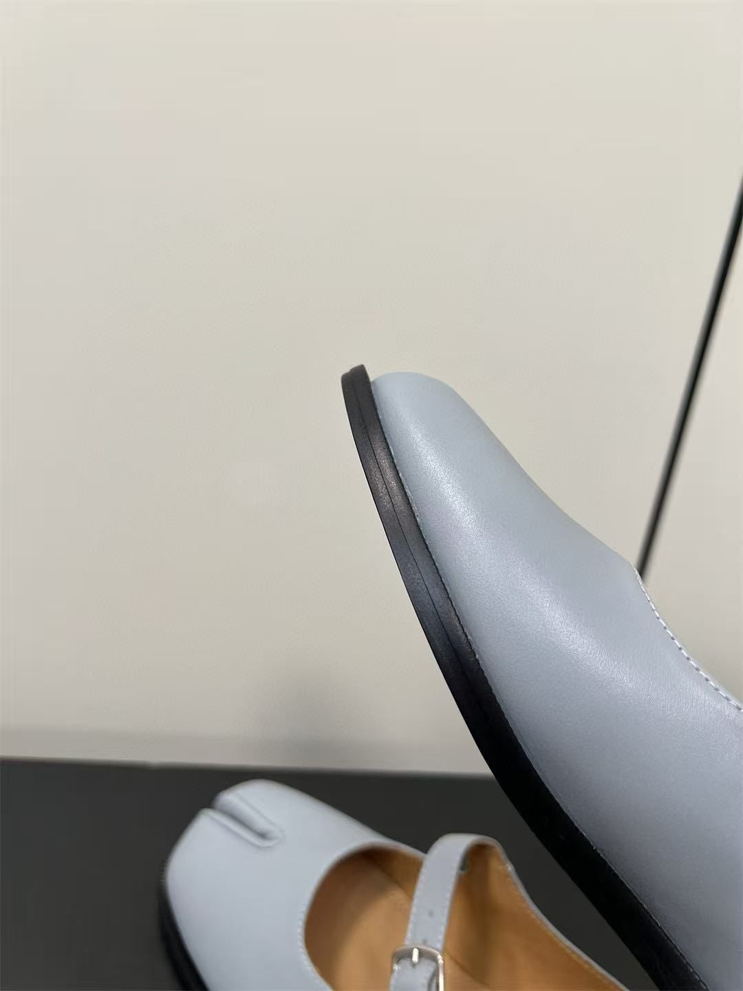 UA Ma1s0n Marg*e1a Mary Jane Shoes