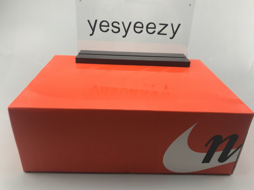 UA NIKE LDWAFFLE/SACAI WHITE GREY