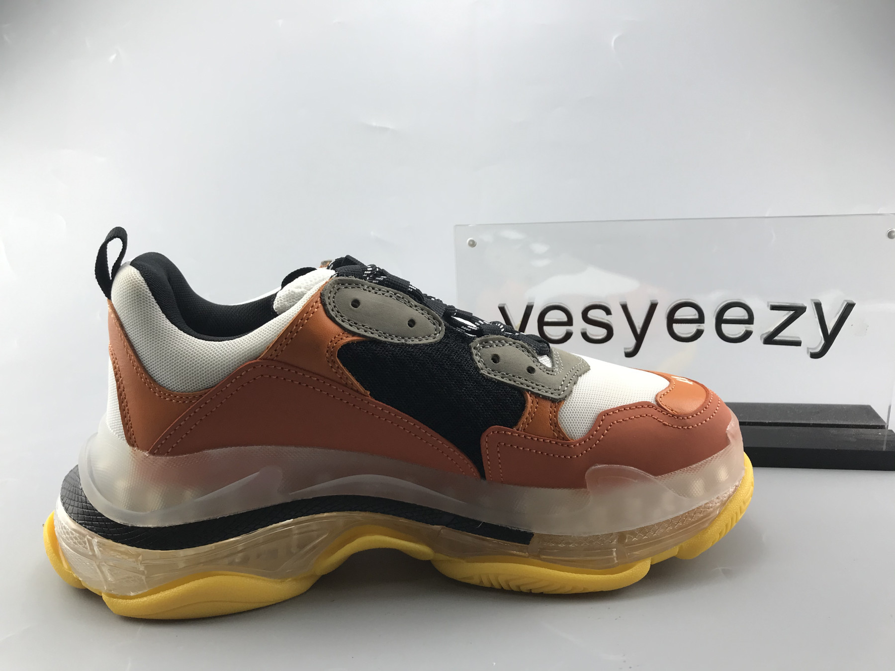 UA TRIPLE S SNEAKER BLACK ORANGE