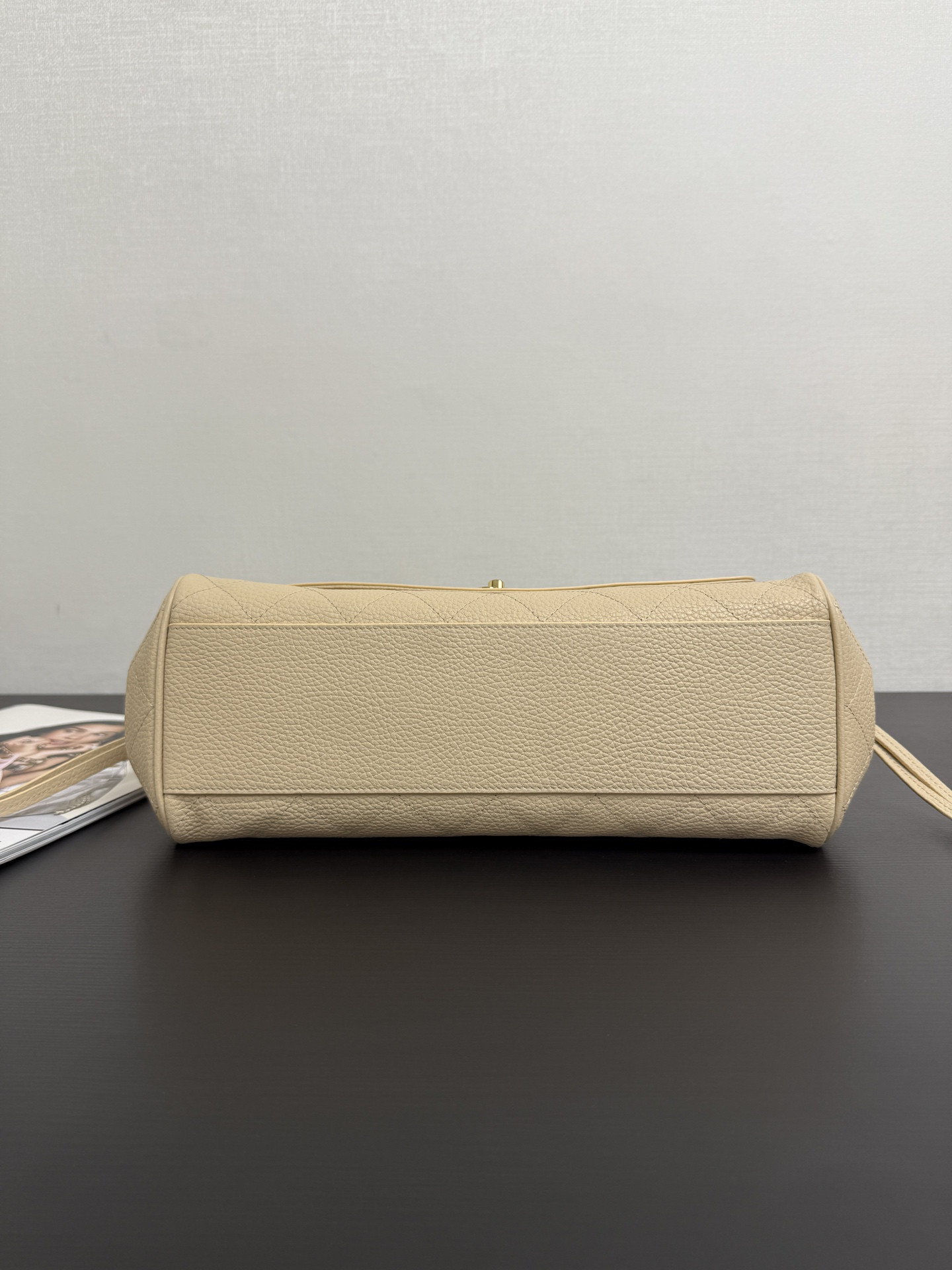 Ch**el small tote as6288 15x31x12cm