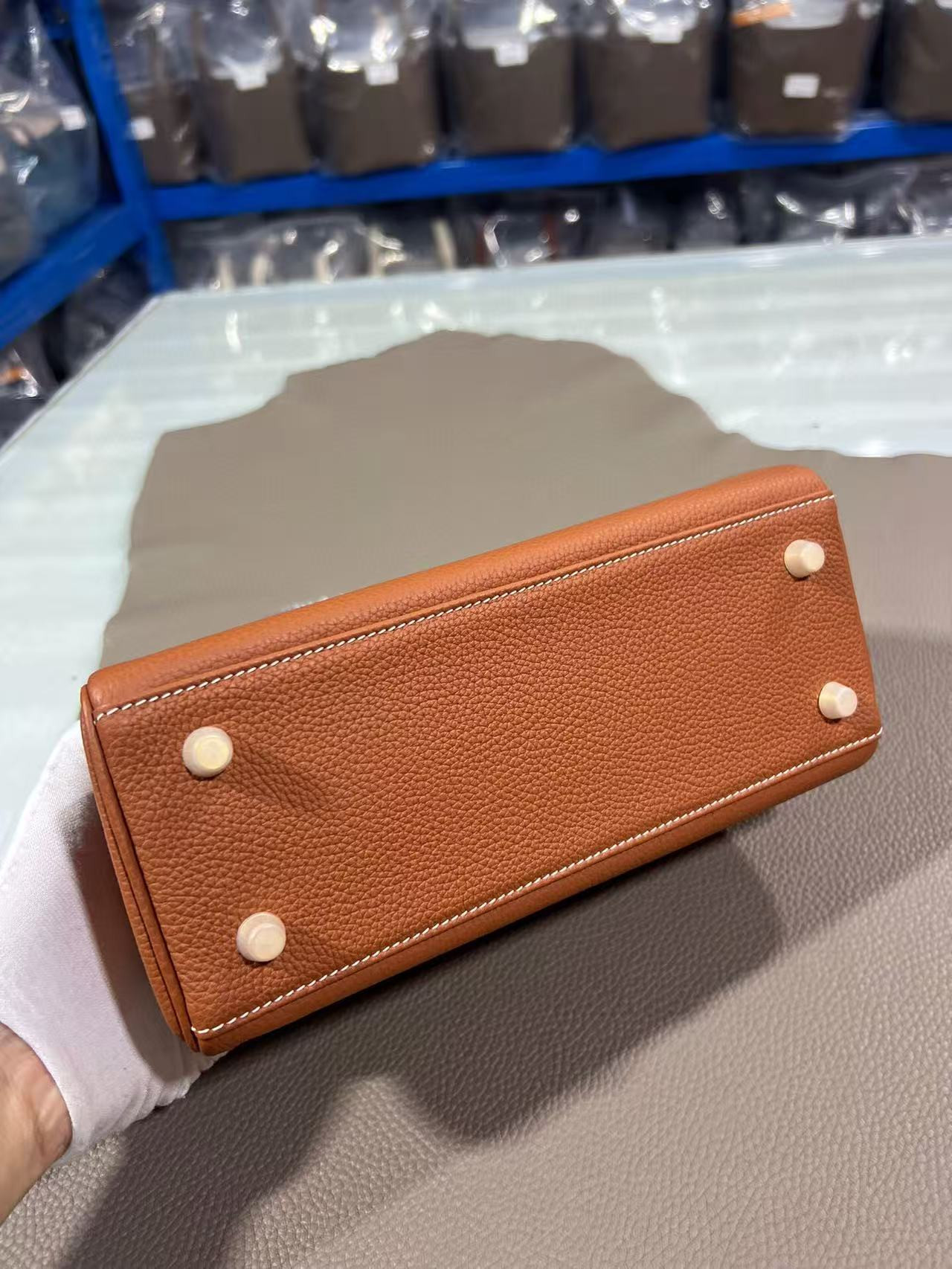 H**me5 Togo Kelly Gold-tone Hardware 25