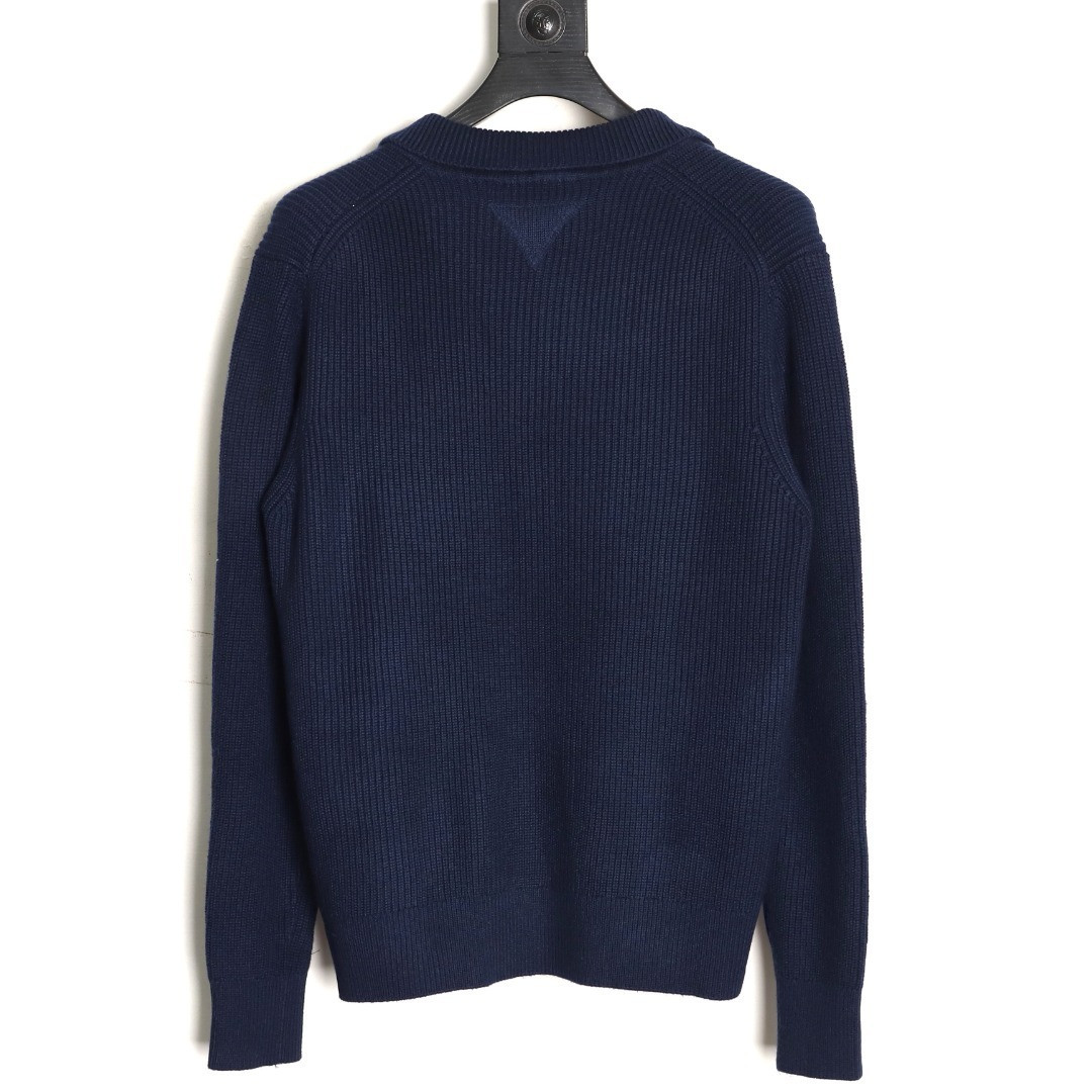 Pra*a Knitting Sweaters