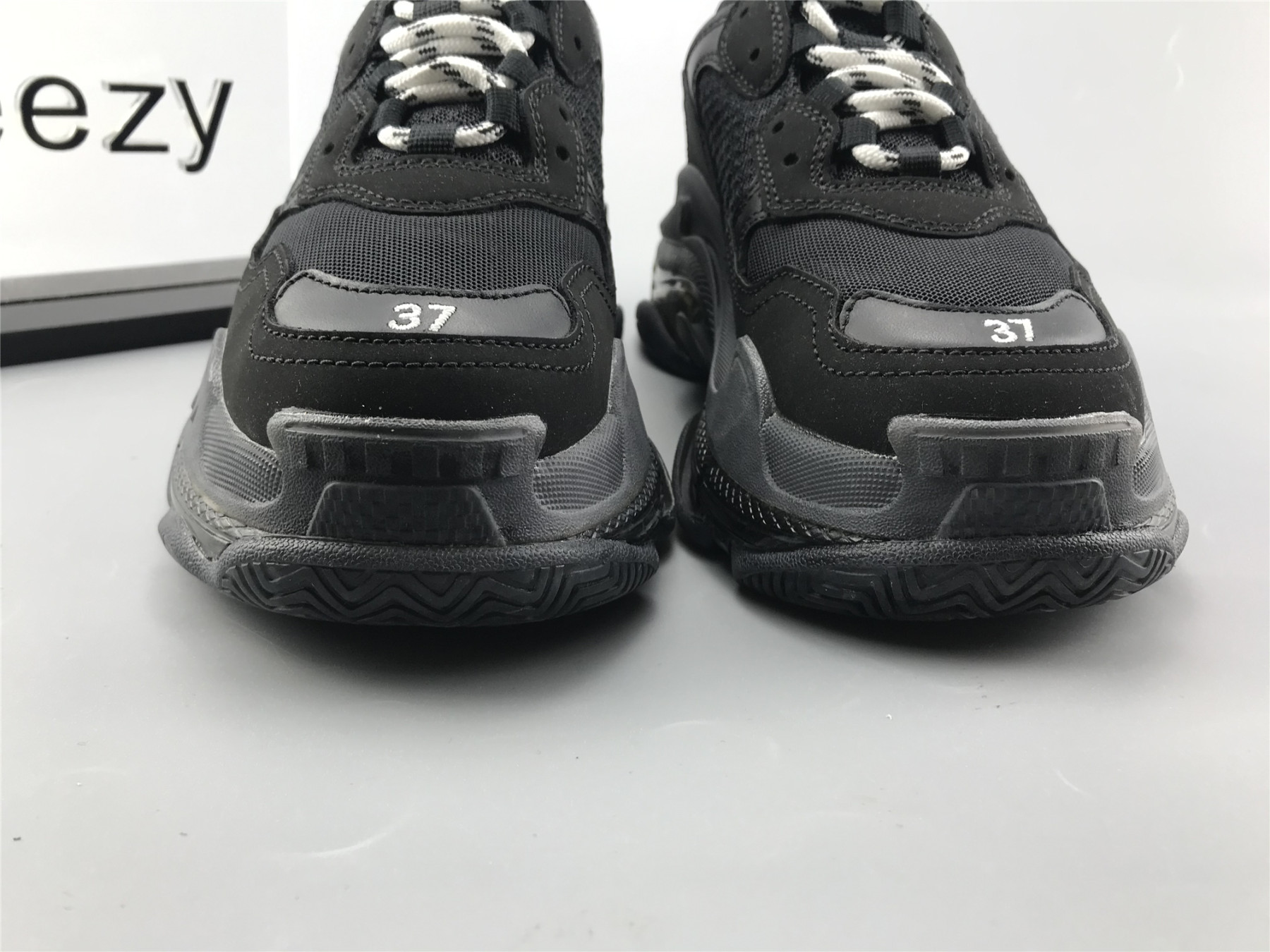 UA TRIPLE S TRAINERS BLACK