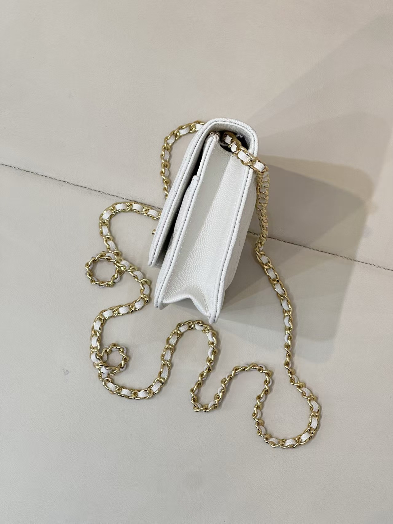 Ch**el WOC CLASSIC WALLET ON CHAIN 13x19cm