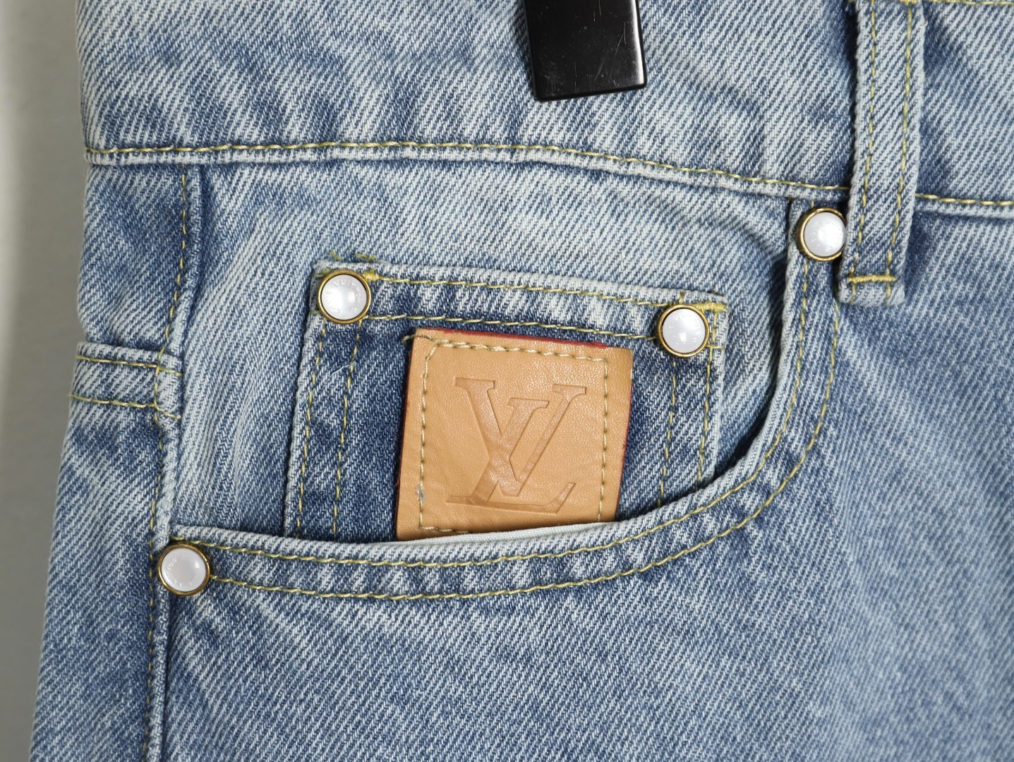 L0vis Vvtt0n 25FW Jeans Suit