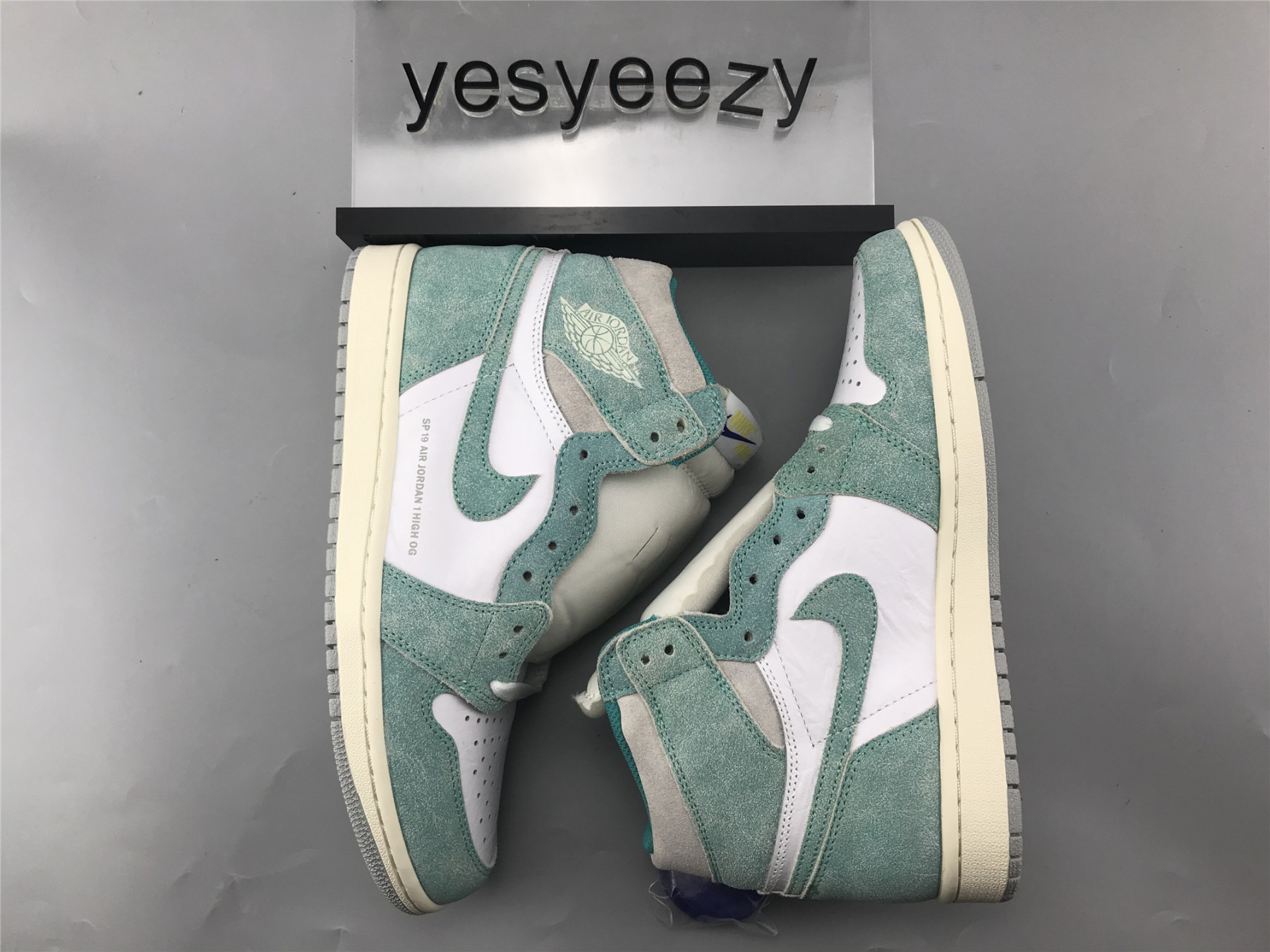 UA AIR JORDAN 1 RETRO HIGH OG "TURBO GREEN"