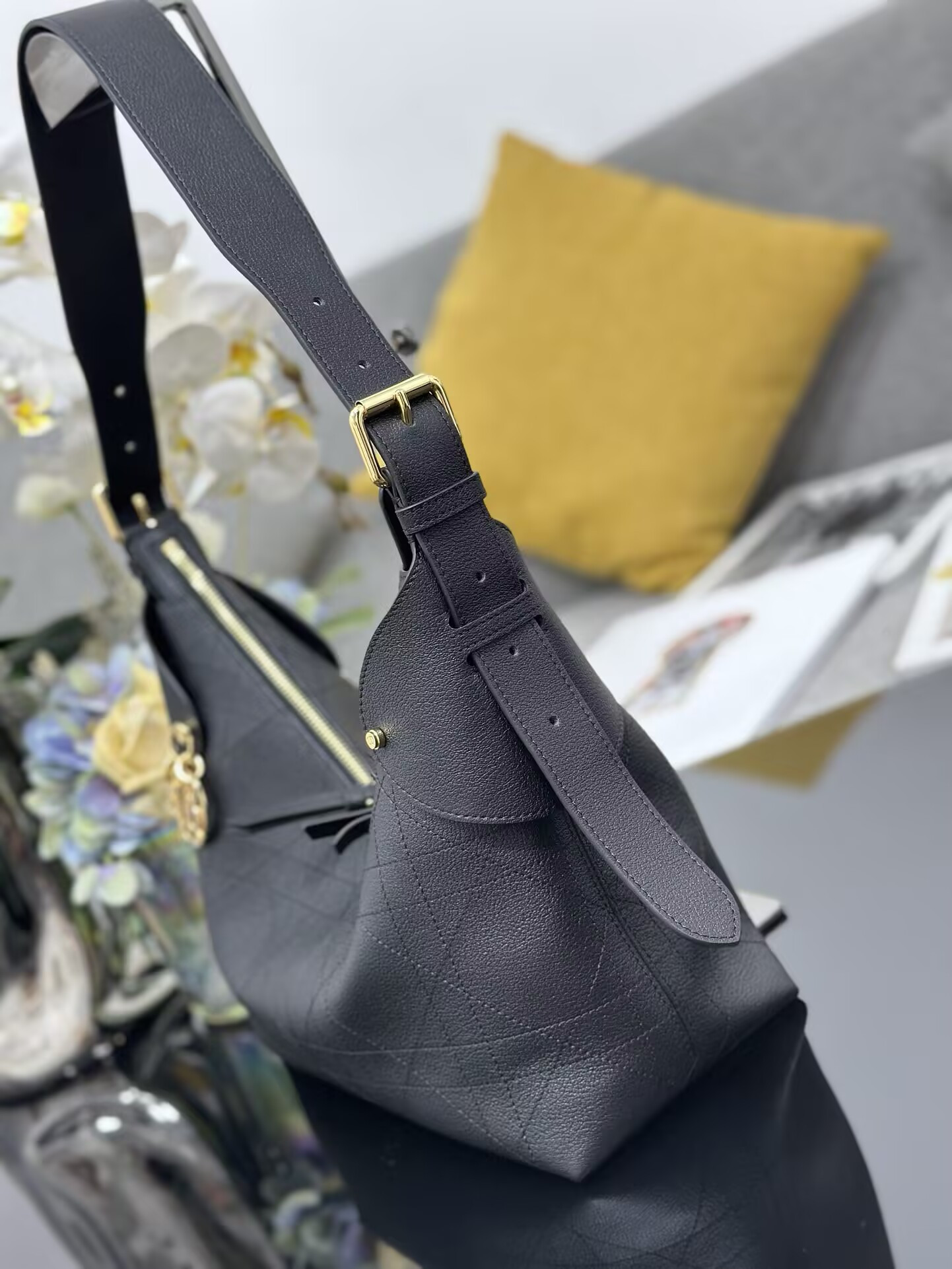D10r medium D10r voyage bag 28x18x12cm