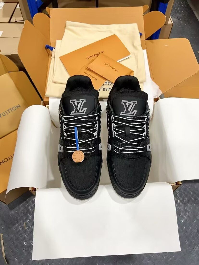 UA LV trainer Sneakers