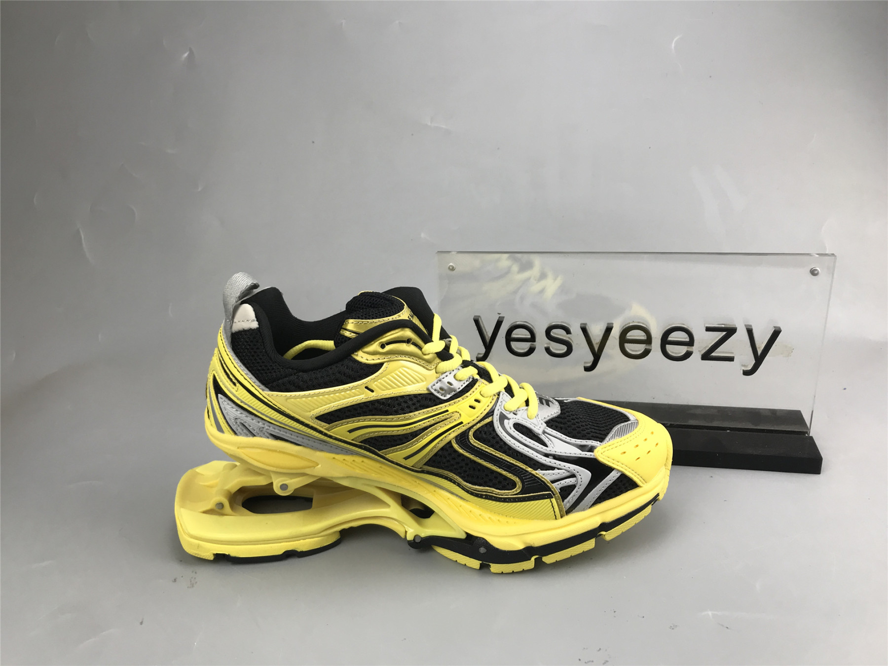 UA X-PANDER YELLOW GREY BLACK