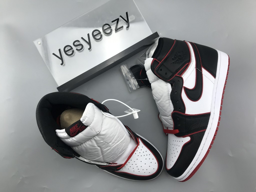 UA AIR JORDAN 1 RETRO HIGH OG 