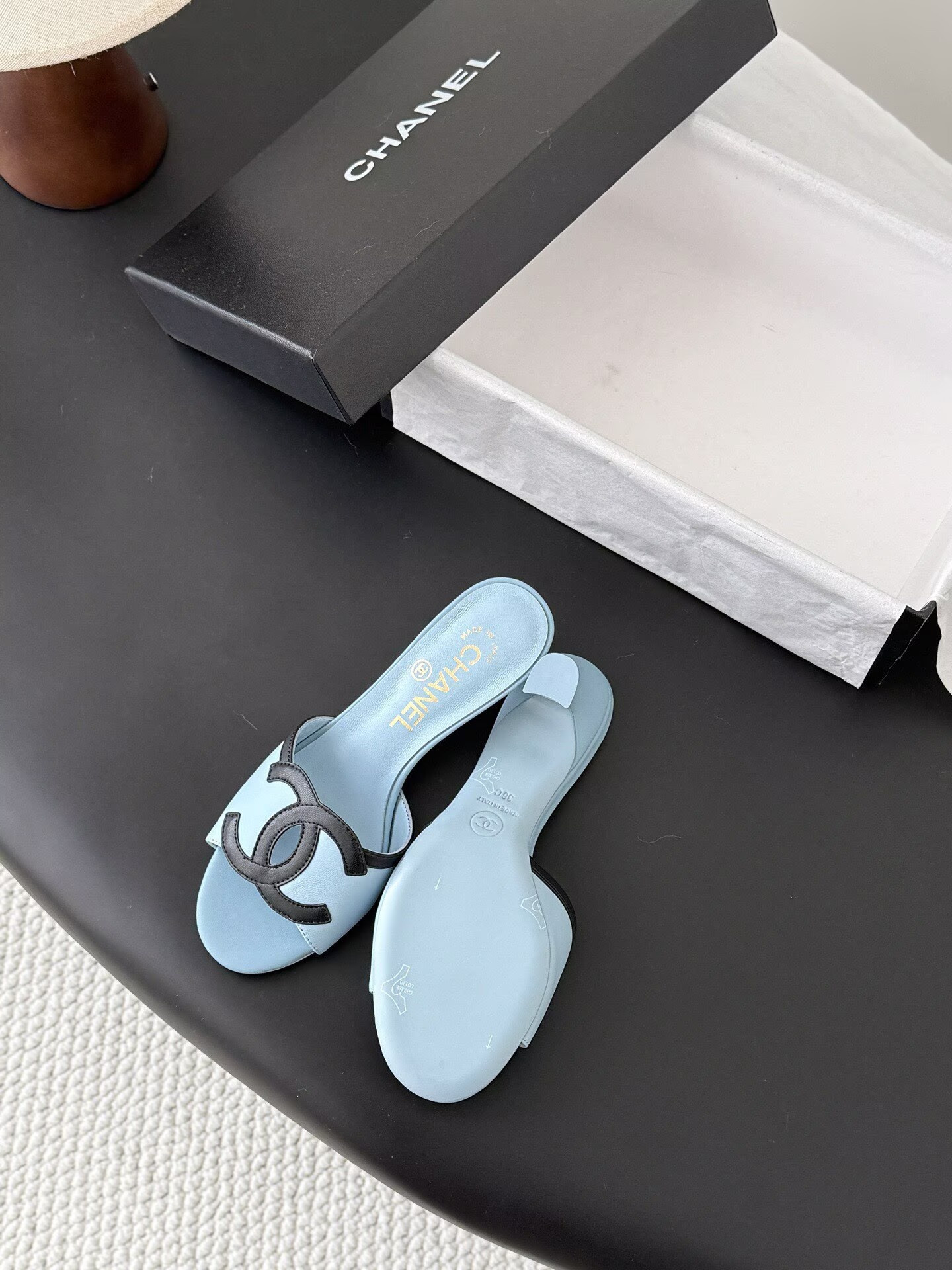 ua Ch**el sandals 4.5cm heel