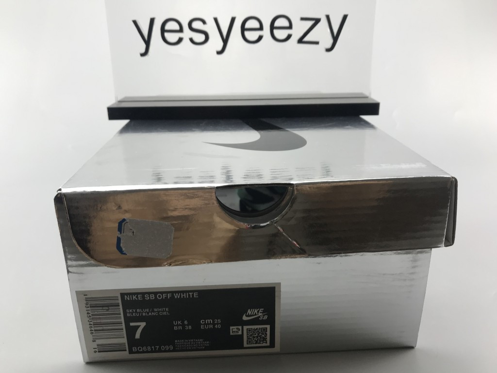 UA OFF WHITE X NIKE SB DUNK LOW "UNC"