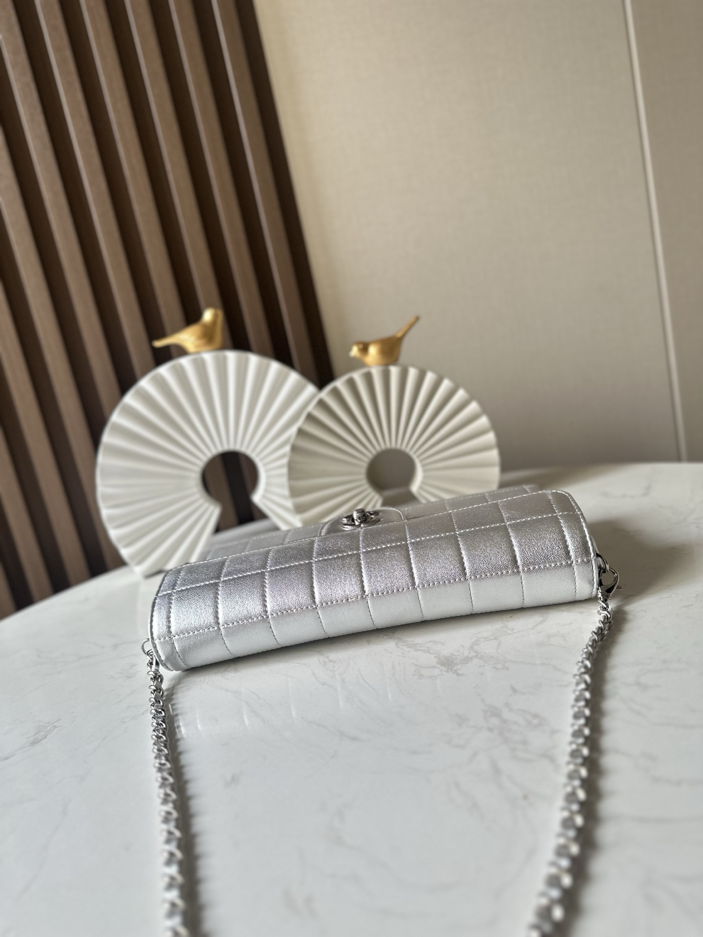 Ch**el classic chocolate bar flap chain bag 26x13x4cm