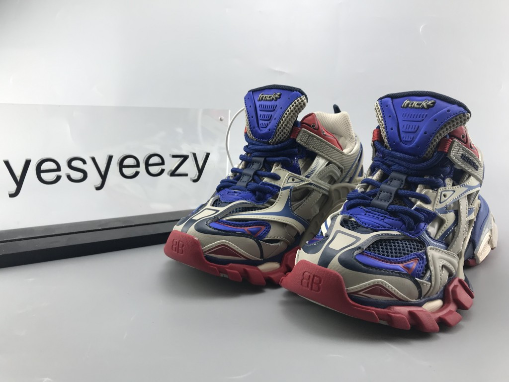 UA TRACK.2 TRAINERS "BEIGE BLUE RED"