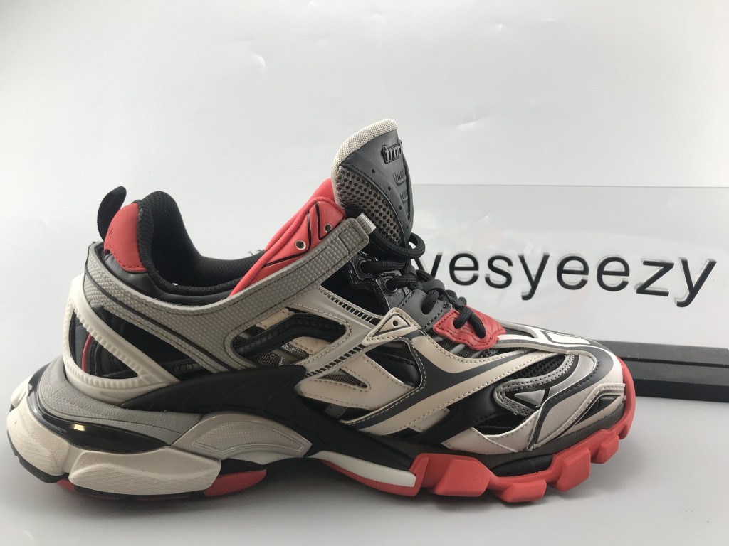 UA TRACK.2 TRAINERS BLACK GREY RED