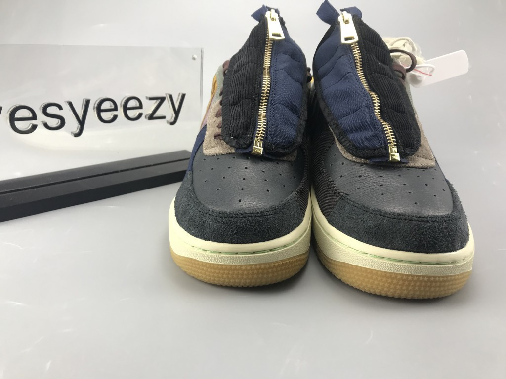 UA TRAVIS SCOTT X NIKE AIR FORCE 1 LOW "CACTUS JACK"