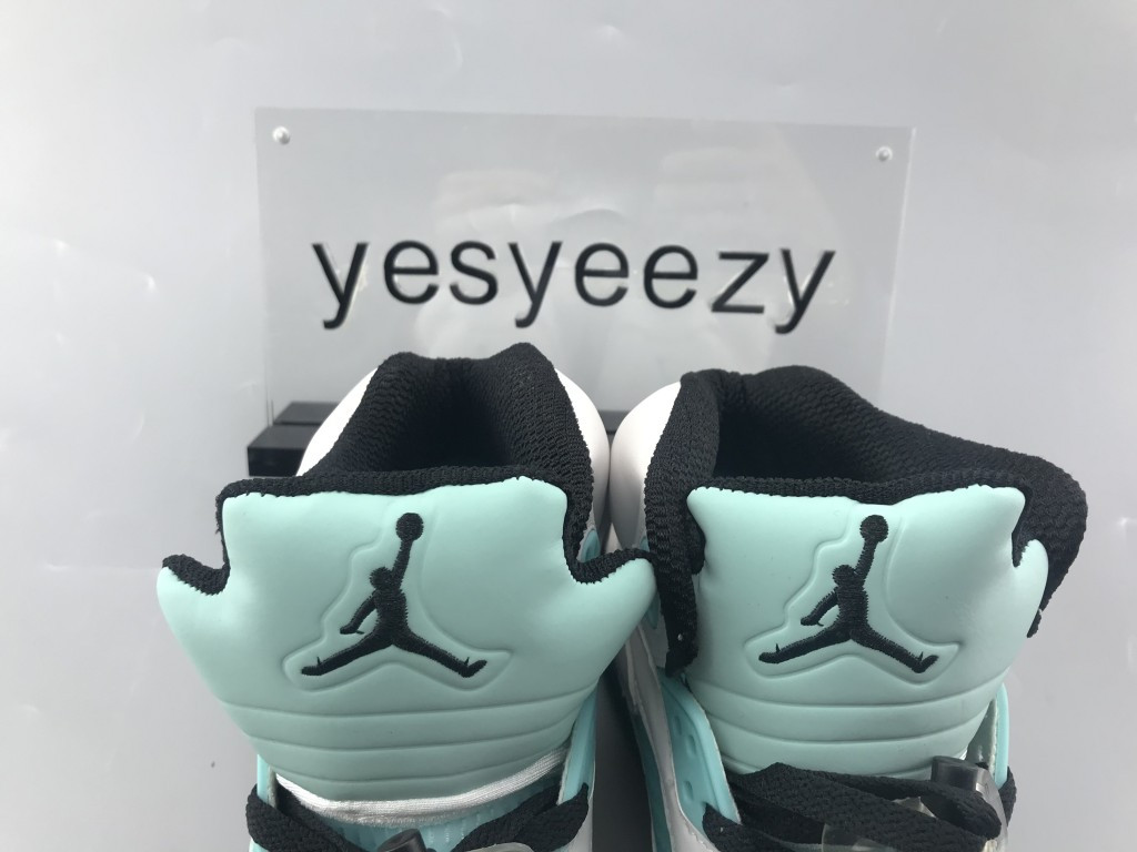 UA AIR JORDAN 5 RETRO ISLAND GREEN