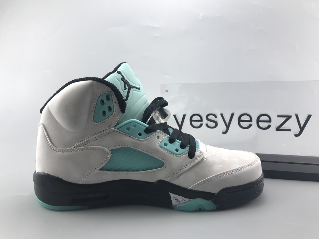 UA AIR JORDAN 5 RETRO ISLAND GREEN