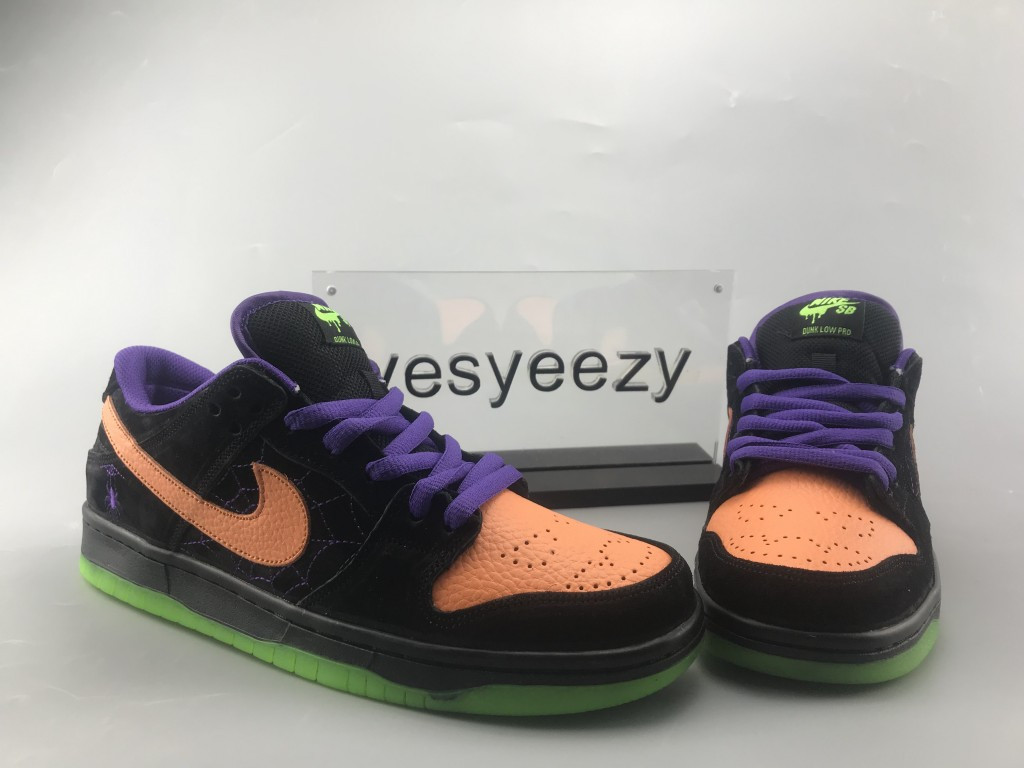 UA NIKE DUNK LOW SB "NIGHT OF MISCHIEF"