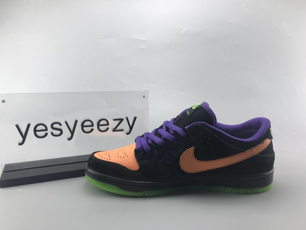 UA NIKE DUNK LOW SB "NIGHT OF MISCHIEF"