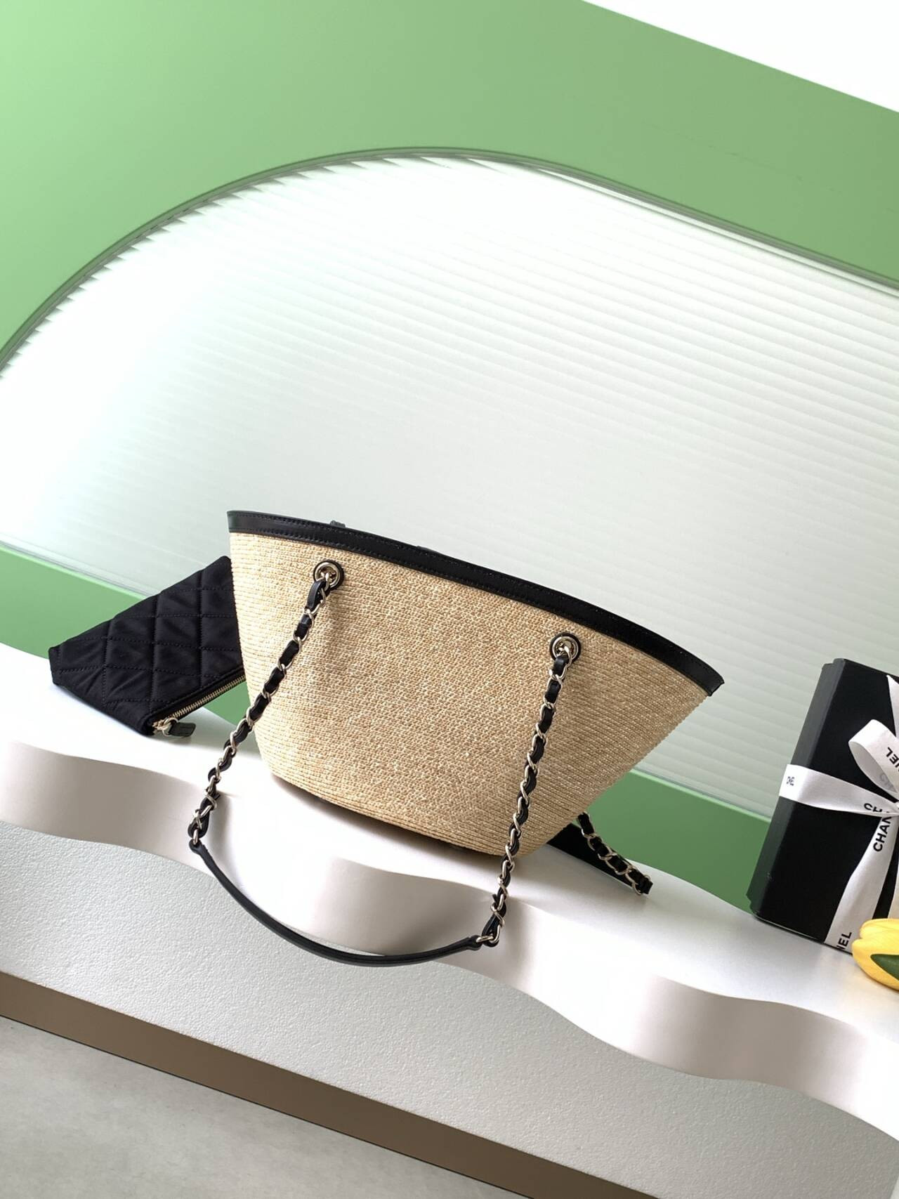 Chanel Shopping Bag 18x41x13cm