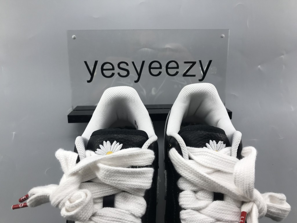 UA NIKE PEACEMINUSONE X AIR FORCE 1 LOW "PARA-NOISE"