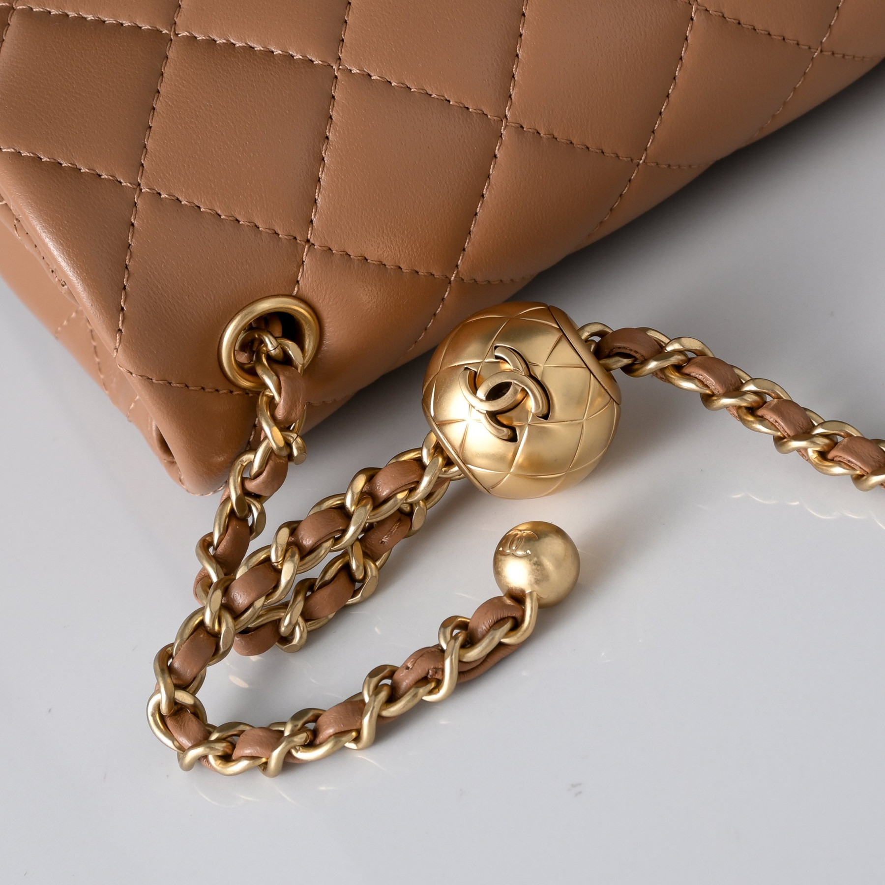 Ch**el Flap Bag Caramel AS1787 20x13x7cm
