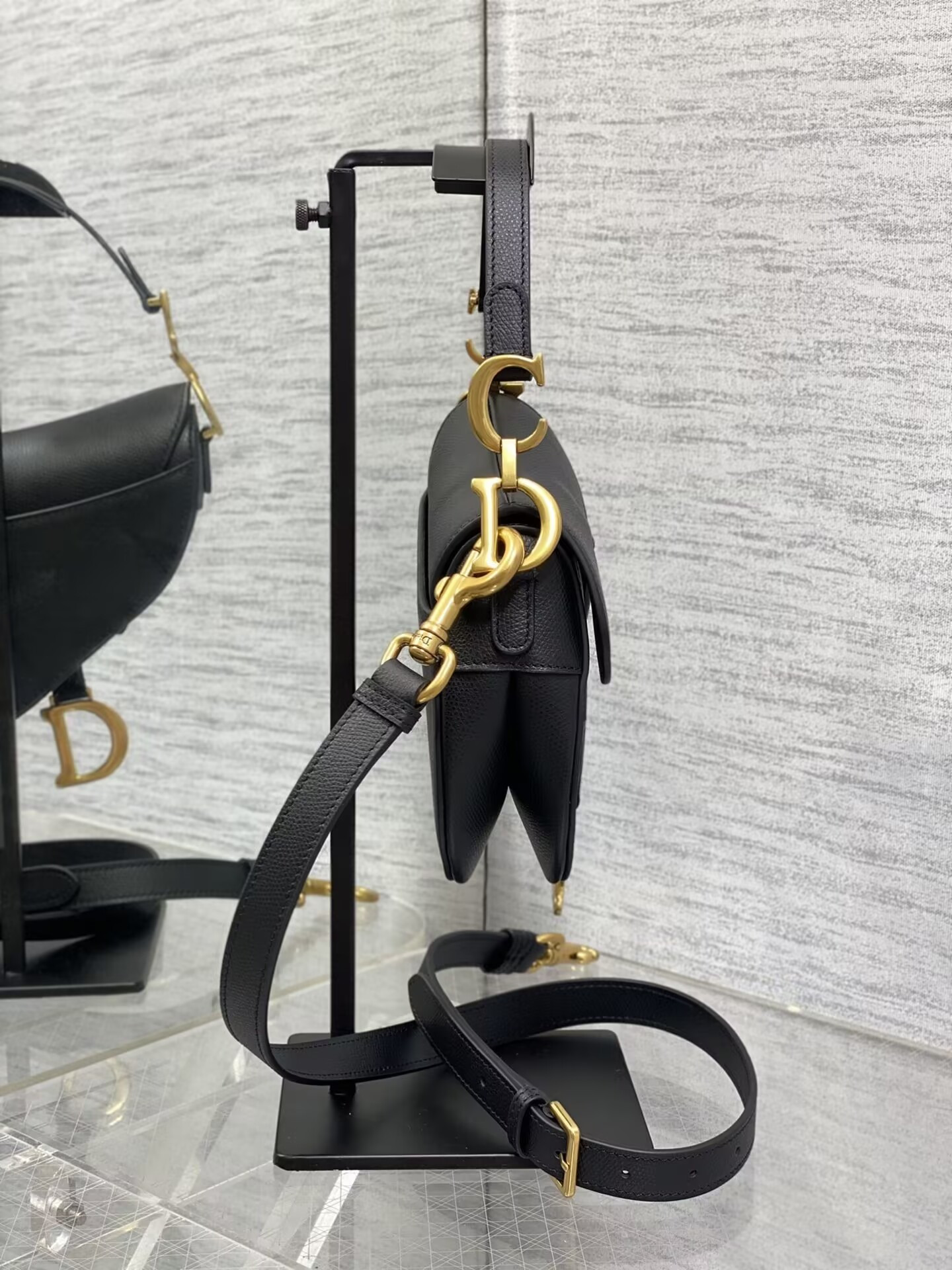 D10r MINI SADDLE BAG WITH STRAP Black Grained Calfskin 19 x 16 x 5 cm